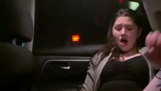 Alyx Star opens himself in the back of Uber