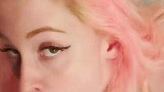 Amadani - La ragazza finisce nella sua bocca e li ingoia tutti ardenti