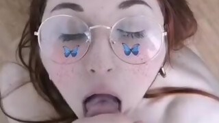 Moja priateľka mi prvýkrát prehltla spermie