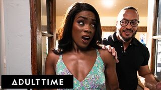 Magányos háziasszony Ana Foxxx párnán lovagol, majd szenvedélyes férje kényezteti!