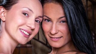 Lexi Dona forró öleléssel nyugtatja imádott barátnőjét, Nataly Vont