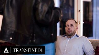 Dühös Korra Del Rio megalázta a feleségét félő férfit, aki lekicsinylte a transznemű női bájt